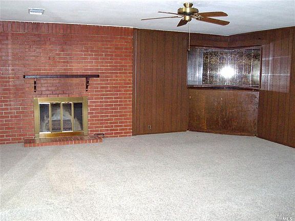 3rd image of 810 S Orchard Ave