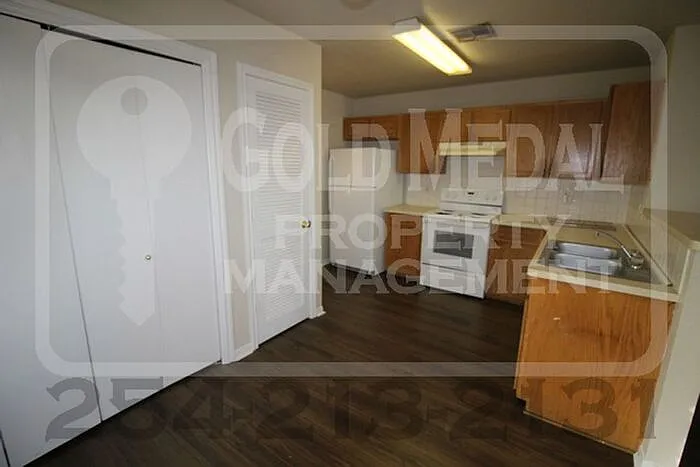 1408 Dugger Cir #A — Photo 4