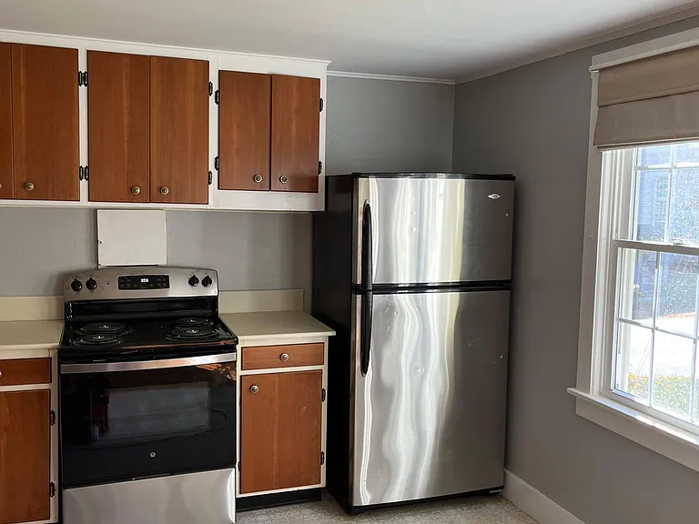 245 Old Colony Rd #1 — Photo 4