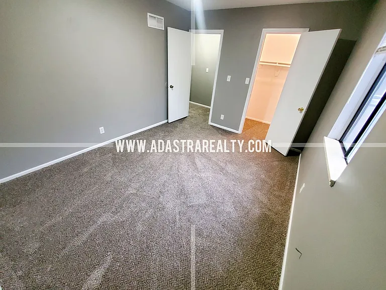 1424 E Willow Dr — Photo 16