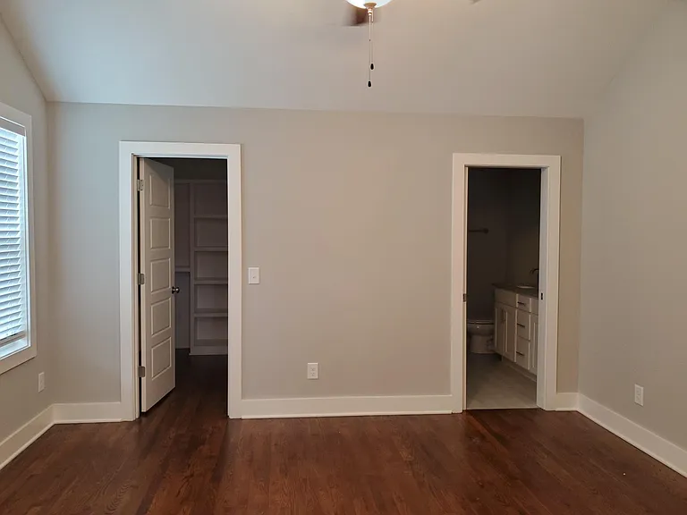 6018 California Ave — Photo 7