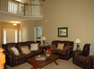 974 S Ridge Trl, Clarksville, TN 37043