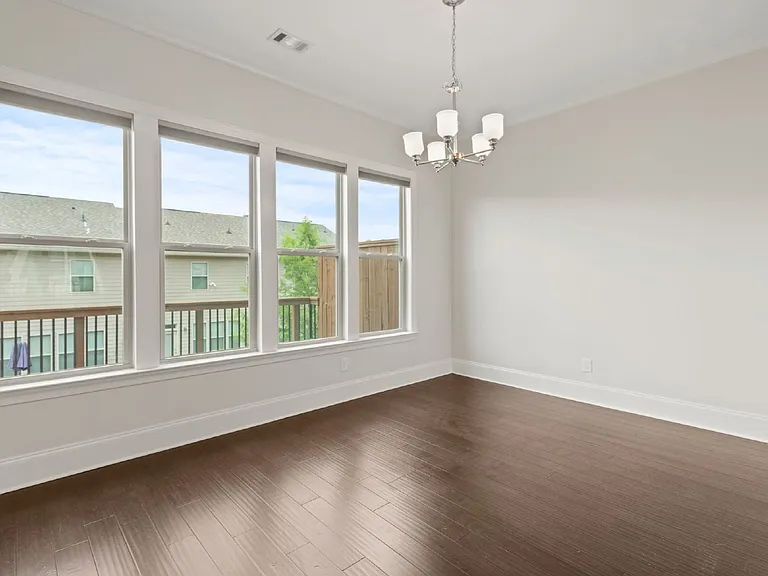 2160 Prestwick Ct NE — Photo 11