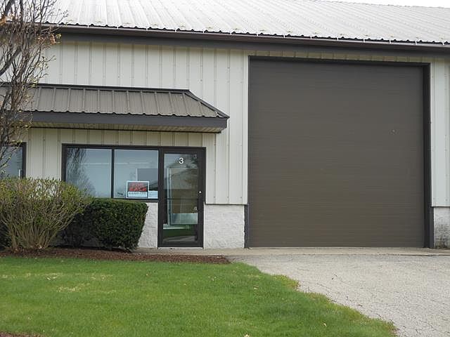 1st image of 60 Veterans Dr Ste 3