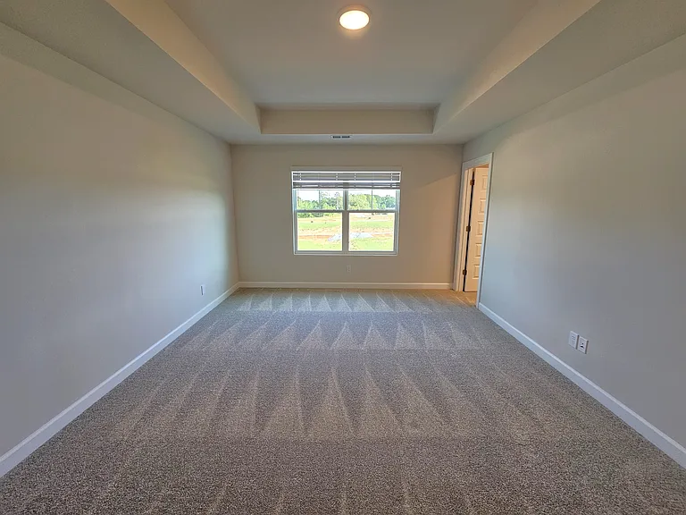 1522 Yellowwood Ct — Photo 7