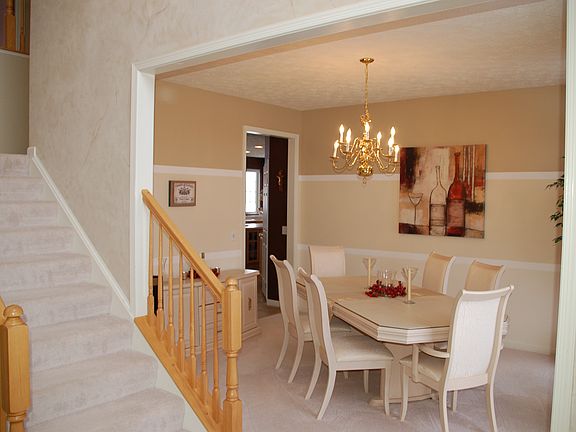 3rd image of 5066 Honeystone Cir