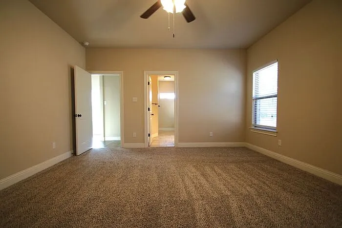 8009 Bangor Dr — Photo 13