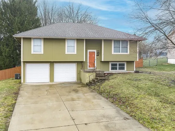 3203 N 157th Ter, Basehor, KS 66007