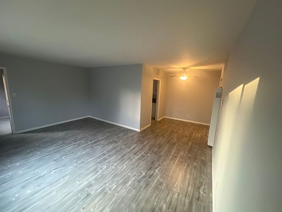 4th image of 4028 Perlita Ave APT 12