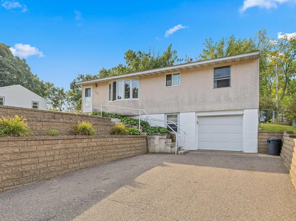 162 Summer Ave E, Maplewood, MN 55117