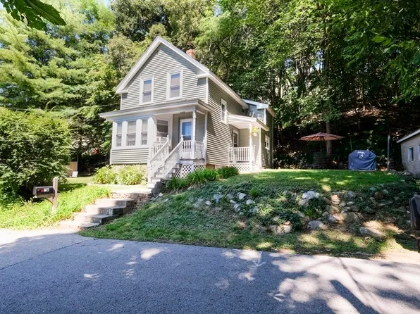 78 Riverview St, Haverhill, MA 01830