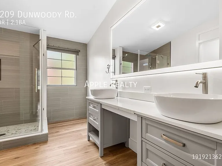 6209 Dunwoody Rd — Photo 11