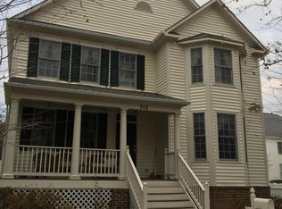 312 Watkins Cir, Rockville, MD 20850