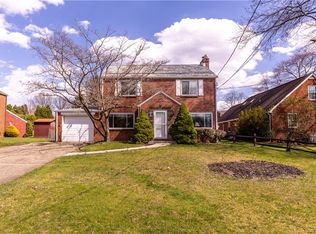 222 Glenview Dr, New Kensington, PA