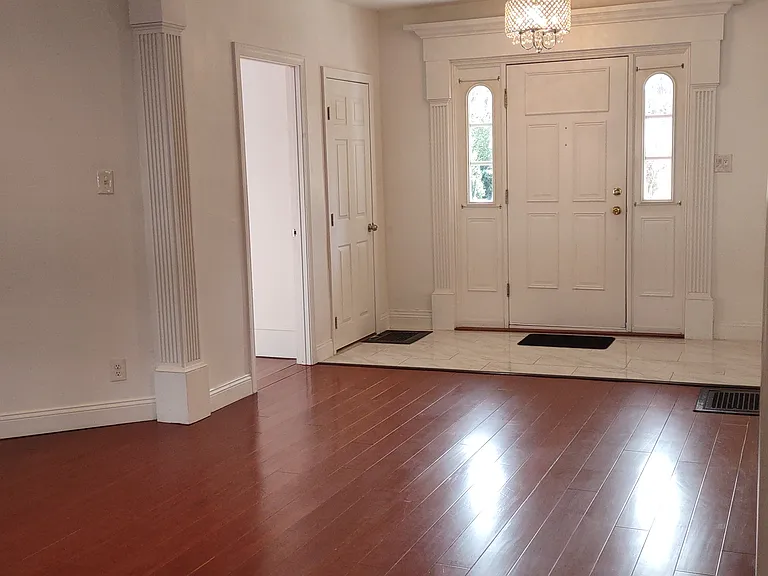 21 Ash St #1 — Photo 9