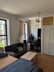 Rented by Dyer Estate Mgmt