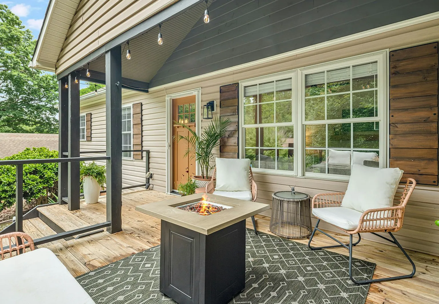 52 Shady Oak Drive — Photo 2