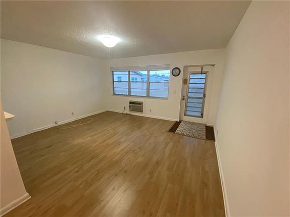 2nd image of 474 Durham Cir #P