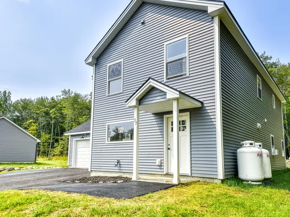37 Woodstock Road, Oakland, ME 04963