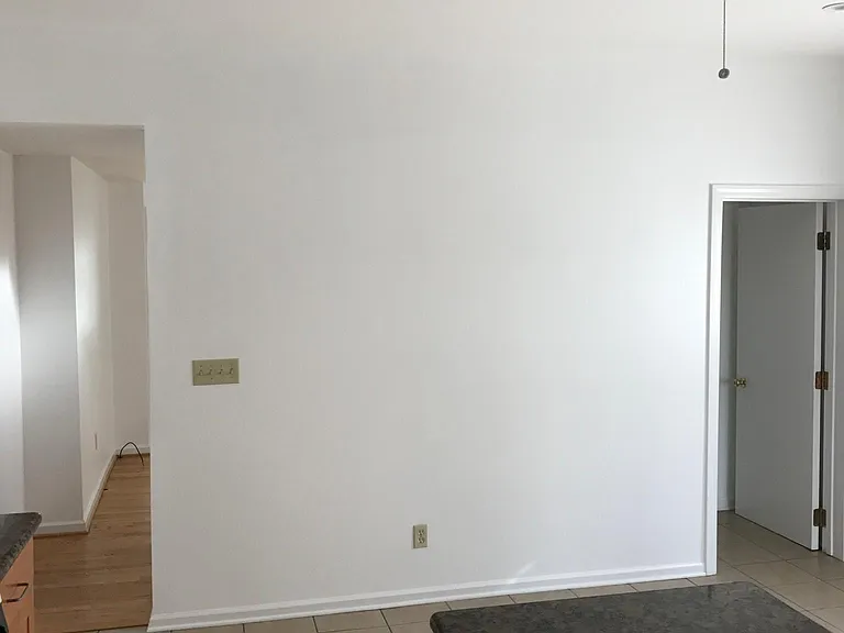 936 Saint James St #936 — Photo 8