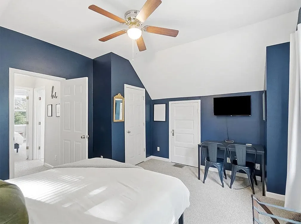 2 bed, $1,000 — Photo 2