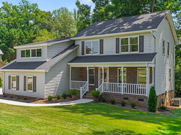 414 Phillips Ln, Greer, SC 29650