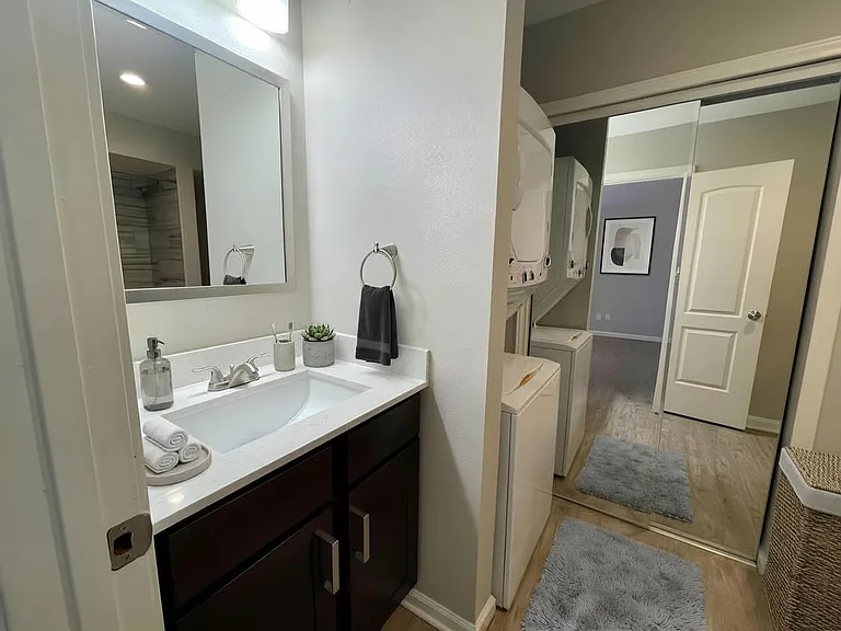 4546 1/2 Avenue A #101 — Photo 9