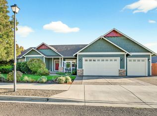 108 Oak Point Dr, Eagle Pt, OR 97524