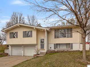 14008 Adams Cir, Omaha, NE 68137