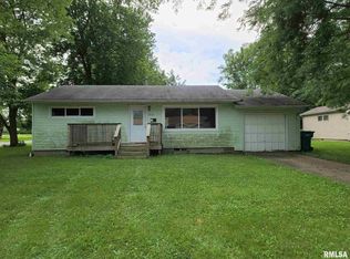 833 Bobby Ave, Macomb, IL 61455