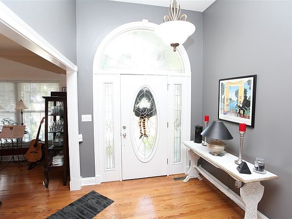 2nd image of 2508 Bedford Ct