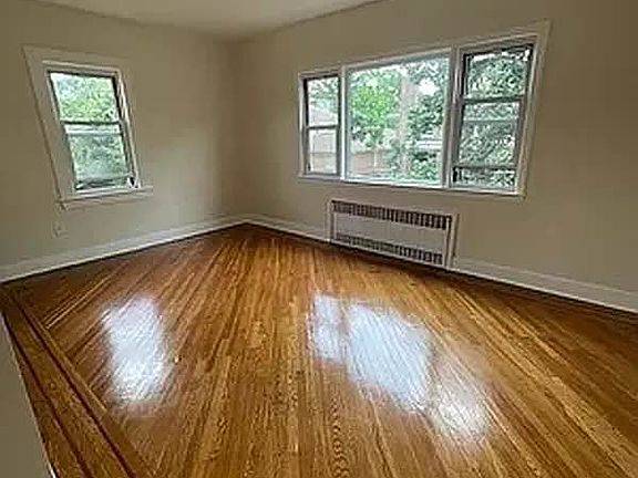 3rd image of 2820 Bell Blvd #2