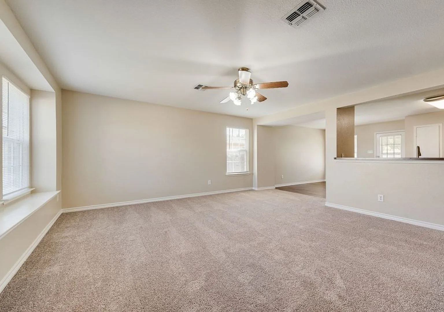 4 Bedroom Forney Home for Lease — Photo 3
