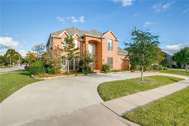 1st image of 5812 Charlemagne Dr