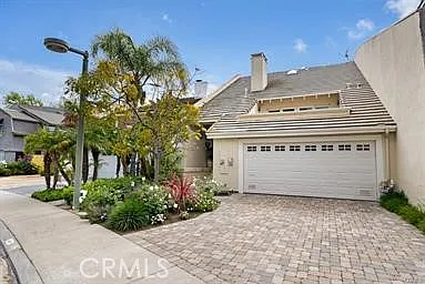 4645 Park Mirasol — Photo 1