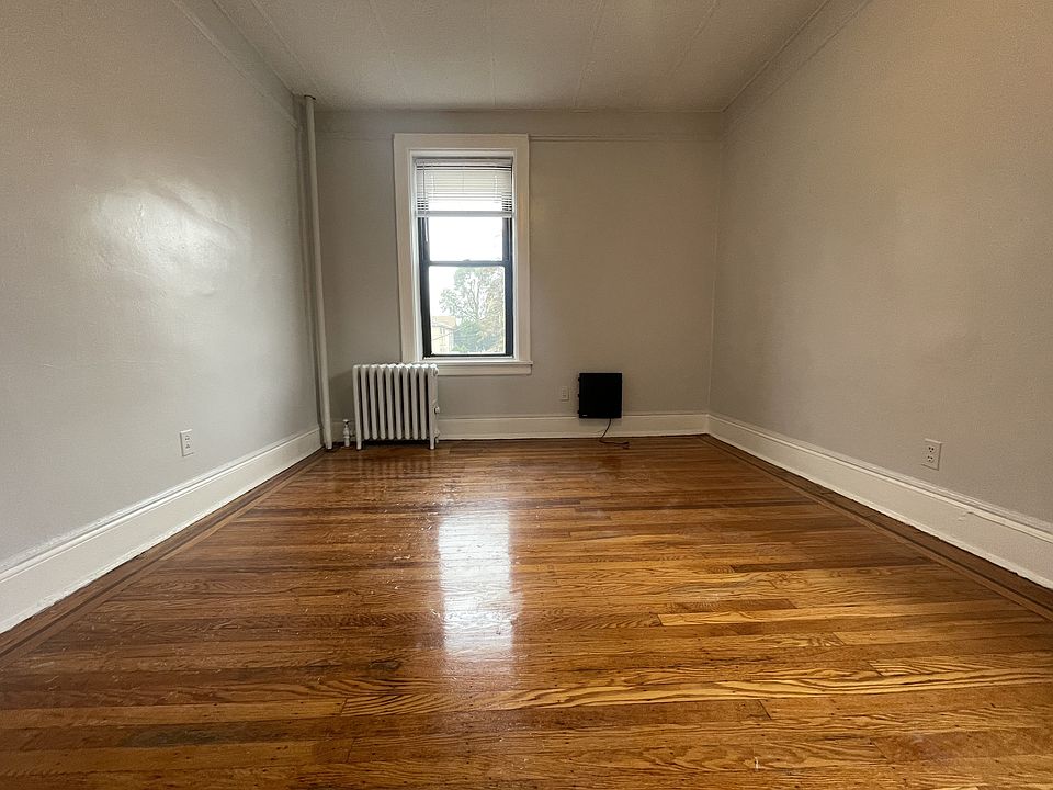 2nd image of 807 Avenue A #16E