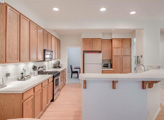 5th image of 6374 NE Marina Ct