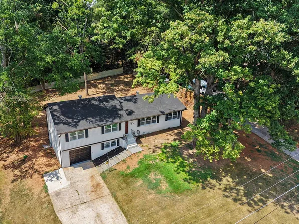 2417 Winshire Dr, Decatur, GA 30035