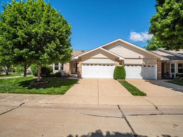 25 Bardstown Ct #37A, Saint Charles, MO 63303