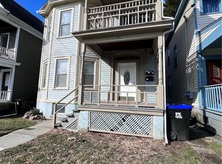 22 Dean Pl, Poughkeepsie, NY 12601