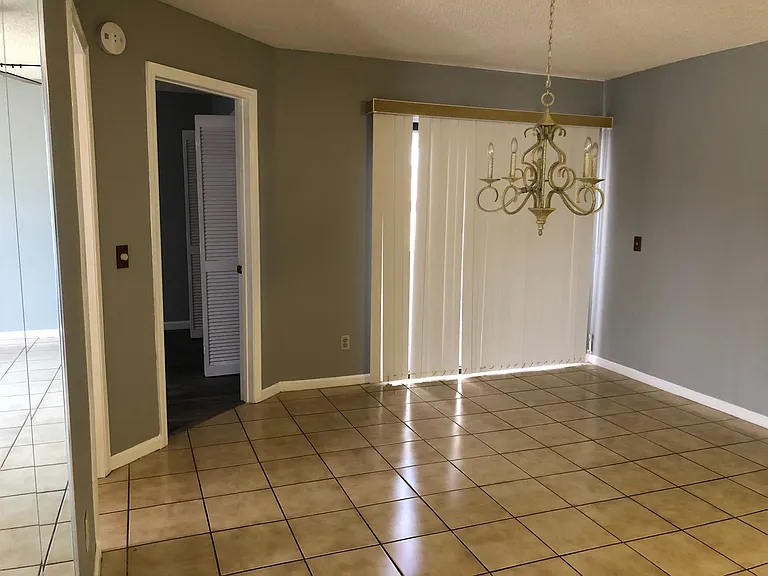 11890 Sturbridge Ln — Photo 13