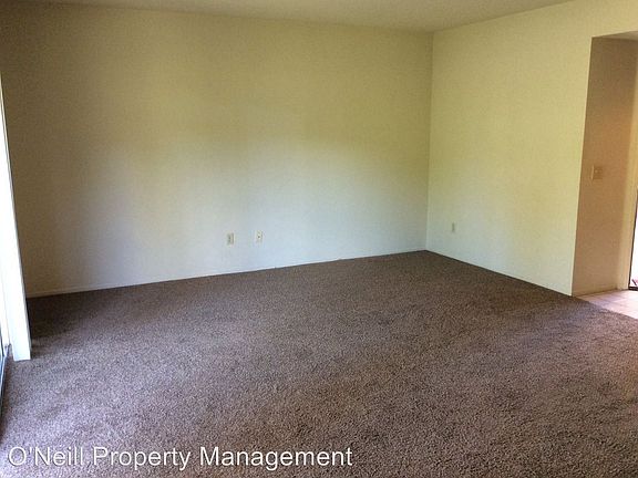2nd image of 2580 Avenida Del Vis APT 103
