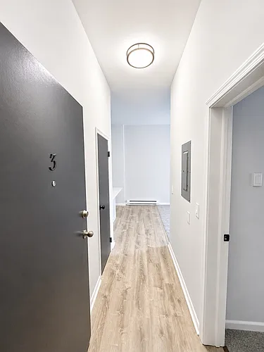 520 Main St #3 Photo 1