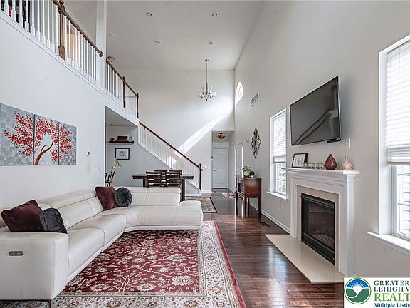 5th image of 1350 Caspian St