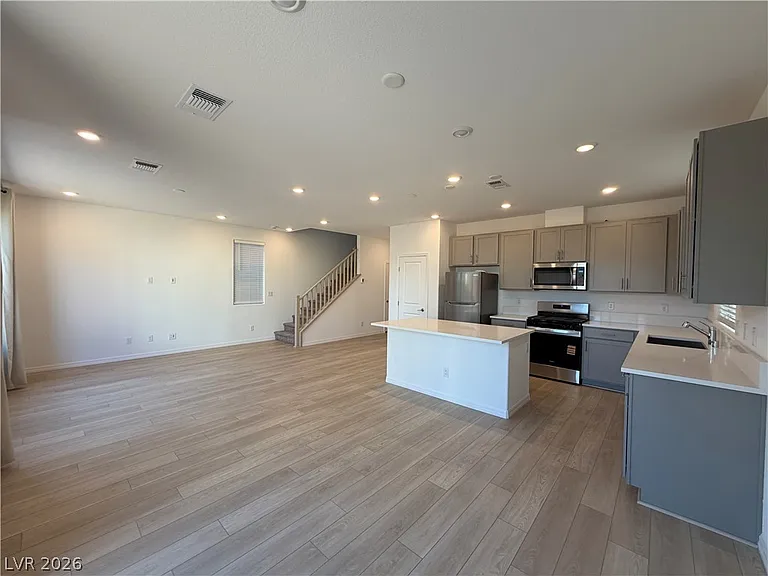 5925 Obsidian Sky Ave — Photo 8