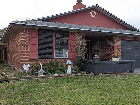 3rd image of 1113 Selkirk Dr