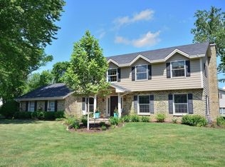 2760 Almesbury Ave, Brookfield, WI 53045