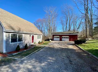 520 Old Colchester Rd, Salem, CT 06420