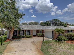 14493 Neptune Rd, Seminole, FL 33776