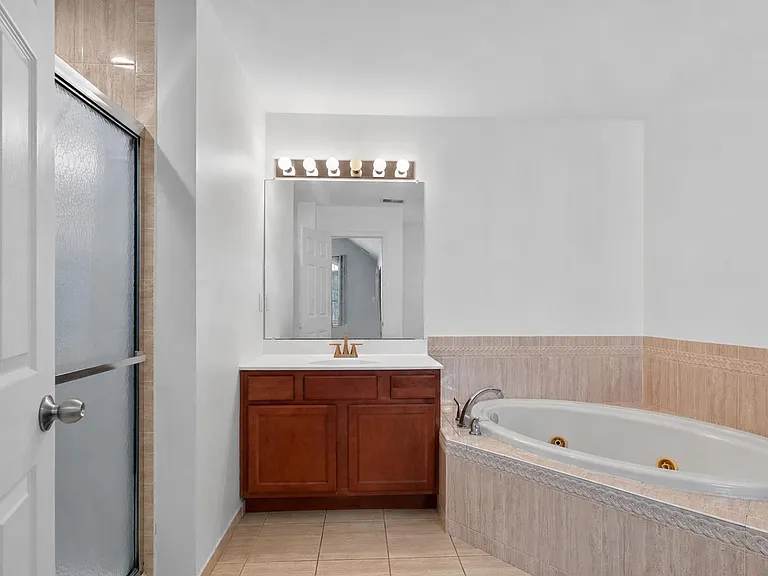 209 Blue Heron Dr — Photo 18